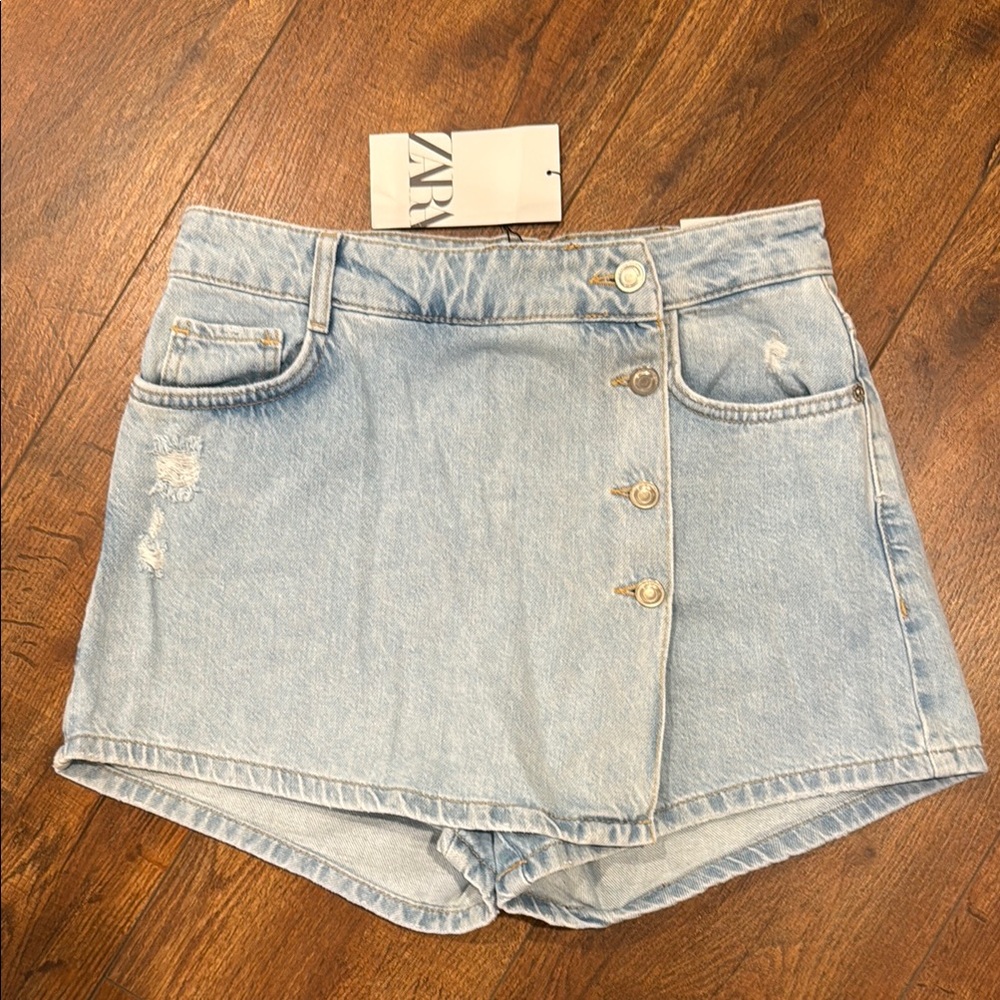 🆕 Zara Light Blue Denim Skort